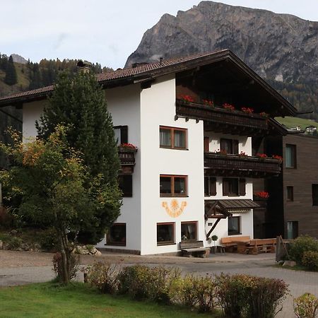 Garni Tramans Bed & Breakfast Selva di Val Gardena Exterior photo